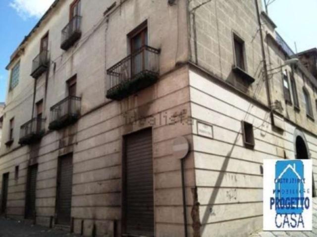 Villa in vendita di 600 m² in Via Guglielmo Marconi