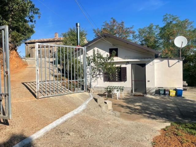 Villa in vendita di 75 m² in Contrada Vallonecupo, 1