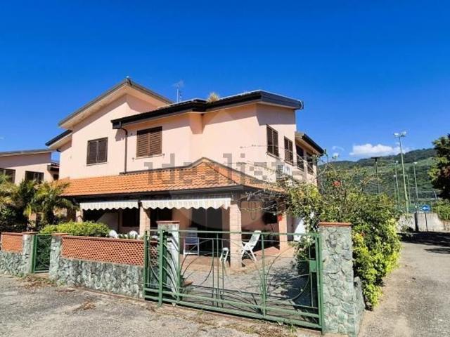Villa in vendita di 76 m² in Contrada Difesa, 1