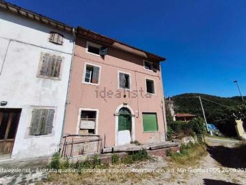Villa in vendita di 77 m² in Via Tolotti, 3