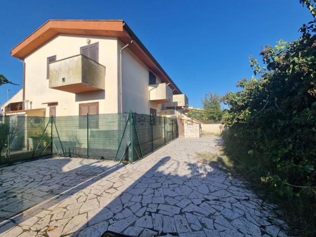 Villa in vendita di 70 m² in Via dei Gelsi, 179