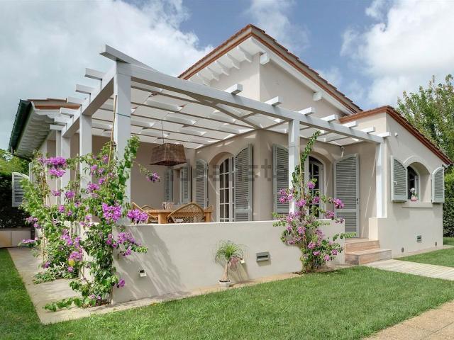 Case e ville in vendita di 85 m² in Via Leonardo Da Vinci, 78
