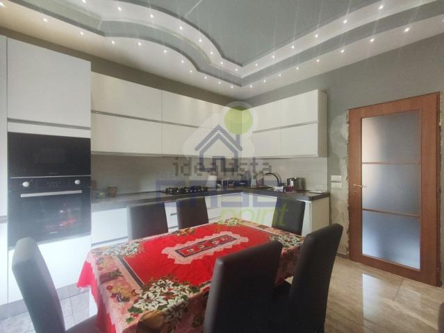 Villa in vendita di 87 m² in Via Solferino