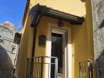 Villa in vendita di 95 m² in Via Umberto I&apos