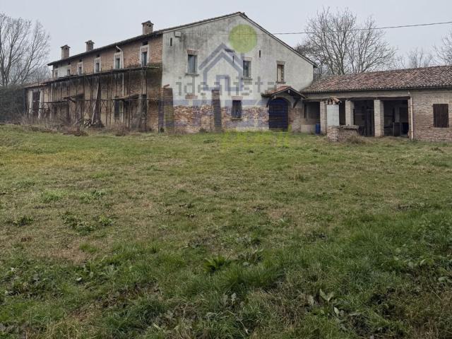Villa in vendita di 900 m² in Via Corriera