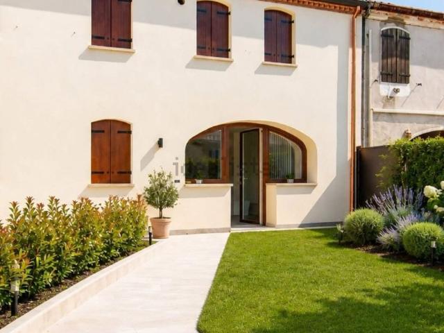 Villa in vendita di 90 m² in Via Giovanni Fortin Monsignor