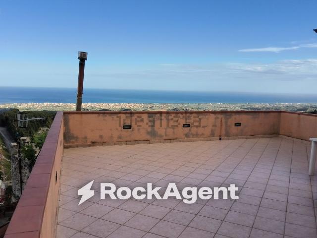 Villa in vendita di 90 m² in Via Santa Lucia