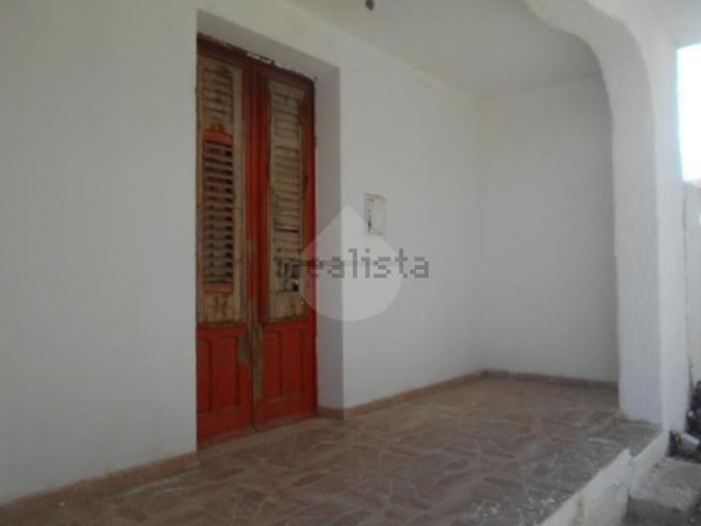 Villa in vendita di 90 m² in Via 106 Ovest, 9