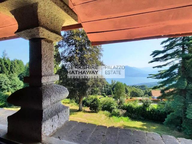 Prestigiosa villa di 565 mq in vendita Stresa, Piemonte