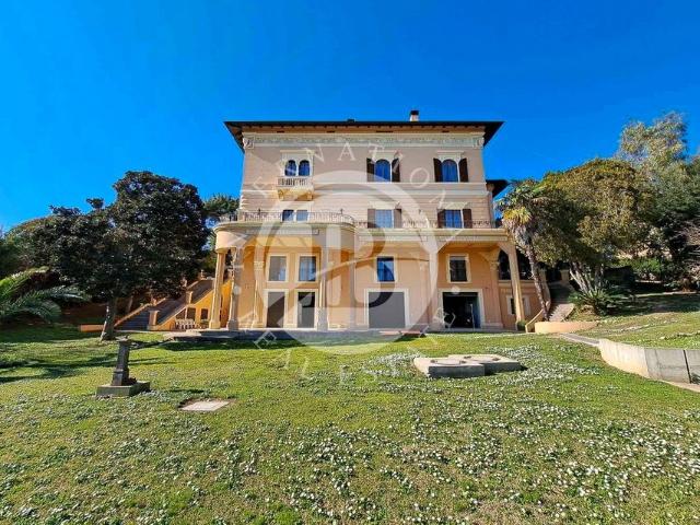 Villa in vendita Giulianova, Italia