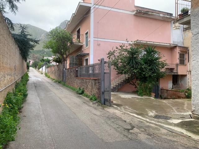 Villa in vendita in via via francesco nullo 1, Palermo