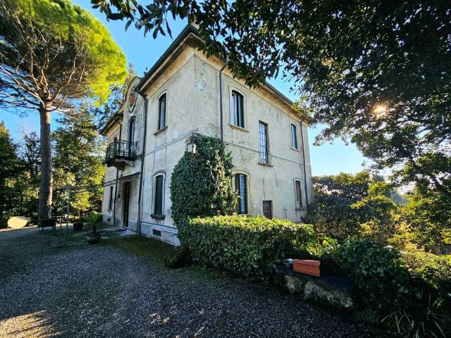 Prestigiosa villa di 590 mq in vendita Piazzale Assunta, Costa Masnaga, Lombardia