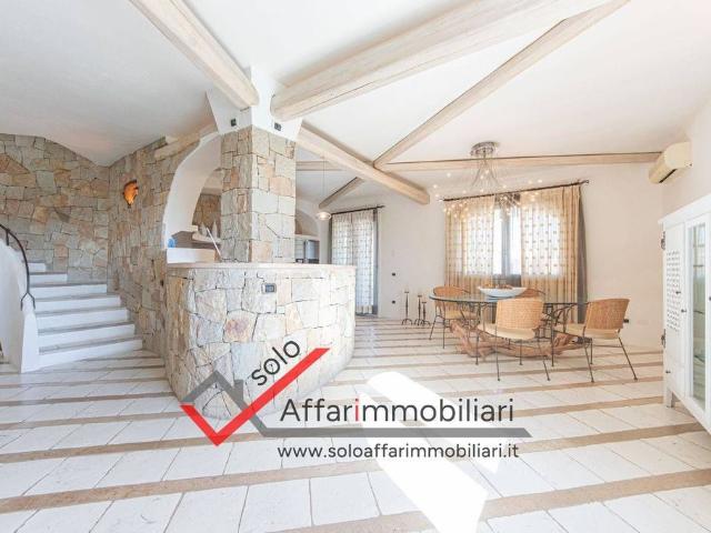 Villa in vendita Olbia, Italia