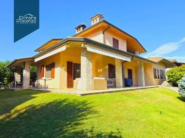 Villa in vendita Strada della Regina, 1, Gossolengo, Piacenza, Emilia Romagna