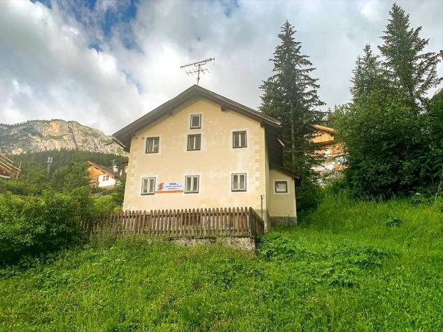 Prestigiosa villa di 150 mq in vendita Strada Pantansarè, Badia, Trentino Alto Adige