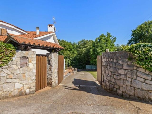 Villa in vendita Strada Provinciale di Sales, 106, Sgonico, Trieste, Friuli Venezia Giulia