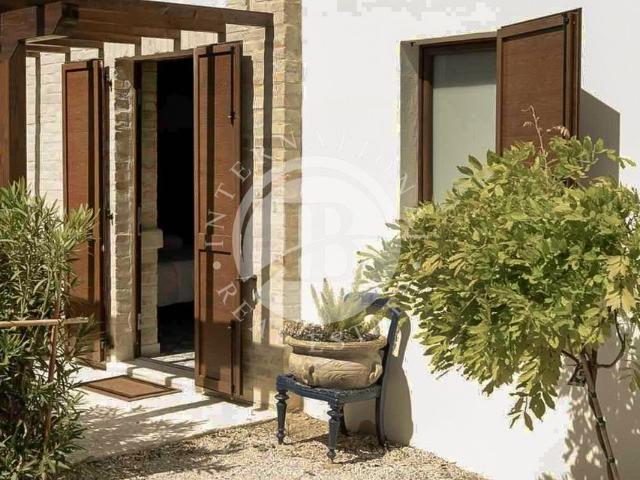 Villa in vendita Sant'Omero, Italia