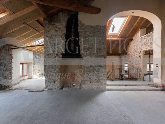 Villa in vendita Via Alessandro Manzoni, Casnate Con Bernate, Lombardia