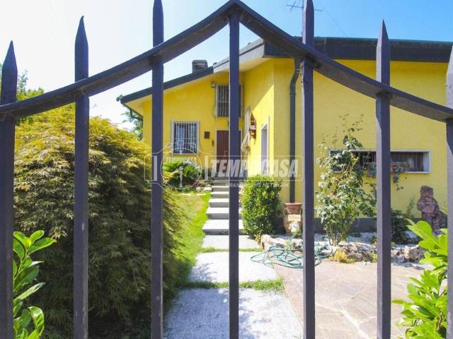 Villa in vendita Via C. Armellini 20, Pantigliate, Lombardia