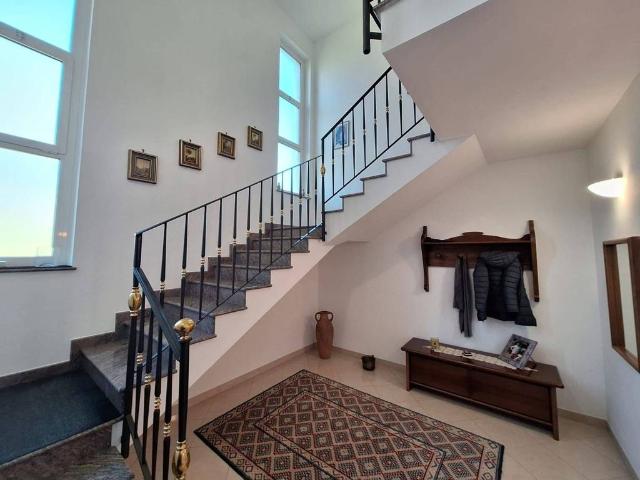 Villa in vendita Via Cavalli d'Olivola, 28, San Giorgio Monferrato, Alessandria, Piemonte