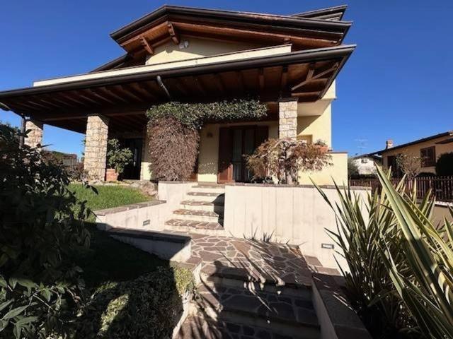 Villa in vendita Via Coronino, Castegnato, Brescia, Lombardia