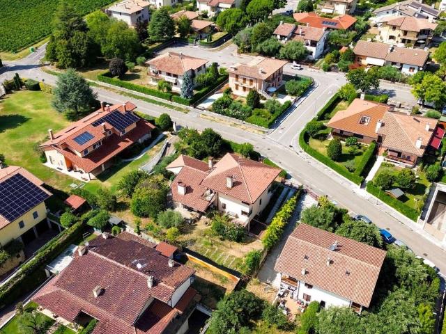 Villa in vendita Via delle Ruine, San Pietro in Cariano, Verona, Veneto