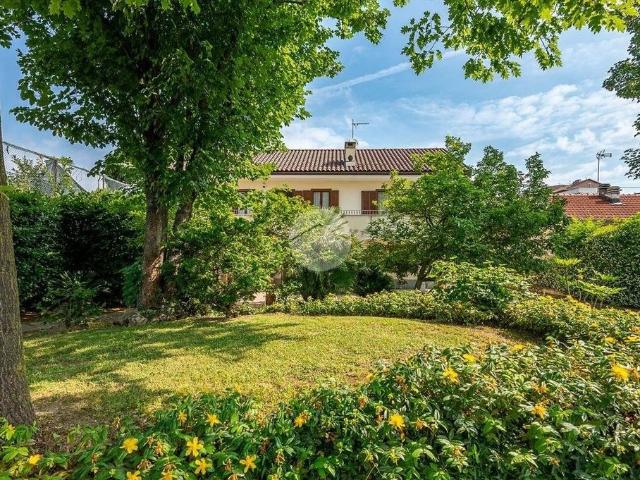 Prestigiosa villa in vendita Via Don Caustico, 102, Grugliasco, Provincia di Torino, Piemonte