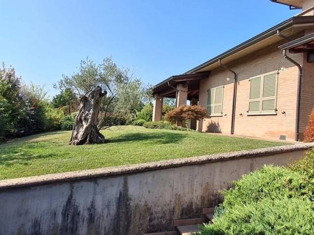 Villa in vendita Via Don Francesco Mazzocchi, Castel San Giovanni, Piacenza, Emilia Romagna