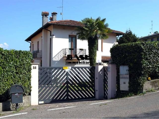 Villa in vendita Via Donatello, Casnate Con Bernate, Lombardia