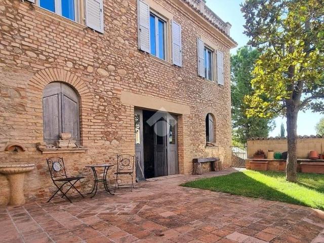 Villa in vendita Via Ferdinando Cicconi, 6, Colli del Tronto, Marche