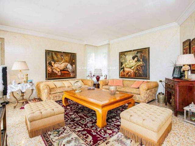 Villa in vendita Via Giuseppe Sirtori, Monticello Brianza, Lecco, Lombardia