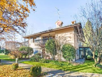 Prestigioso appartamento in vendita Via Guglielmo Marconi, 6, Brembate di Sopra, Lombardia