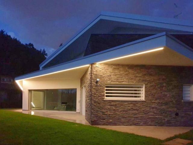 Villa in vendita Via Pietro Micca, Triuggio, Lombardia