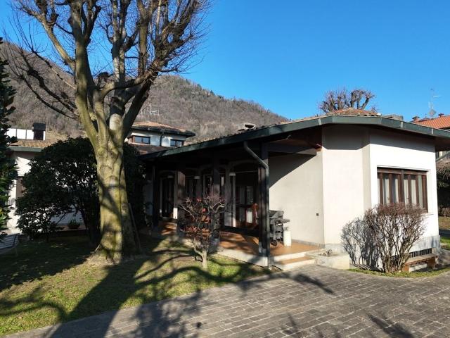 Villa in vendita Via Postale Vecchia 16, Airuno, Lecco, Lombardia