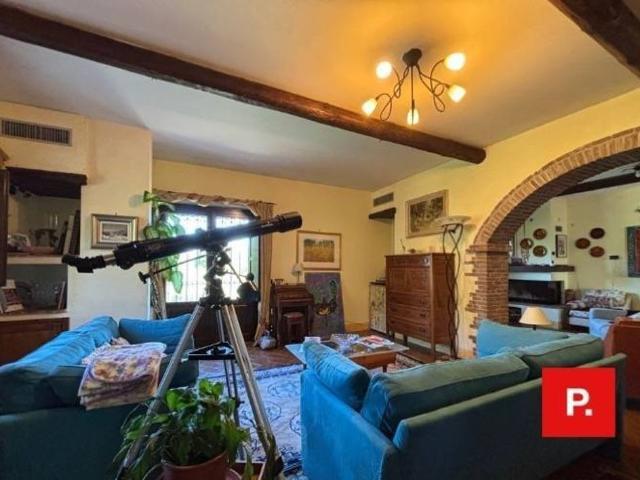 Villa in vendita Via Scese Lunghe, Castel Morrone, Campania