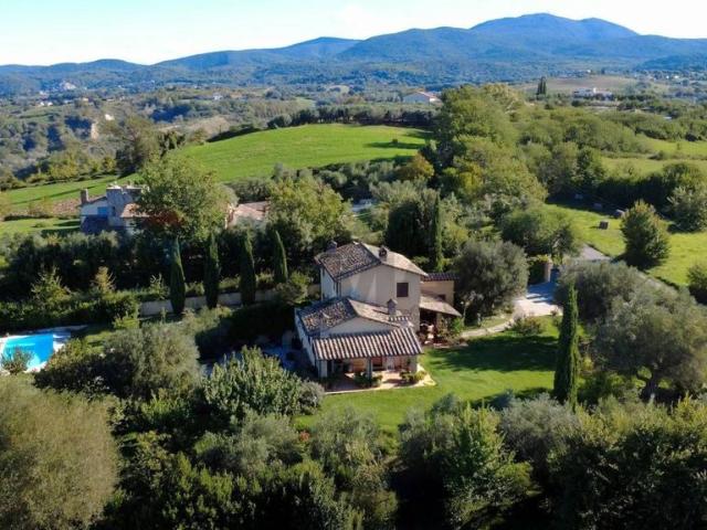 Villa in vendita Vocabolo Passatore, 4, Calvi dell'Umbria, Umbria