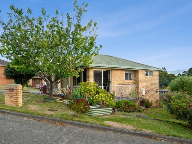 Villa in a well maintained and welcoming over 50s community