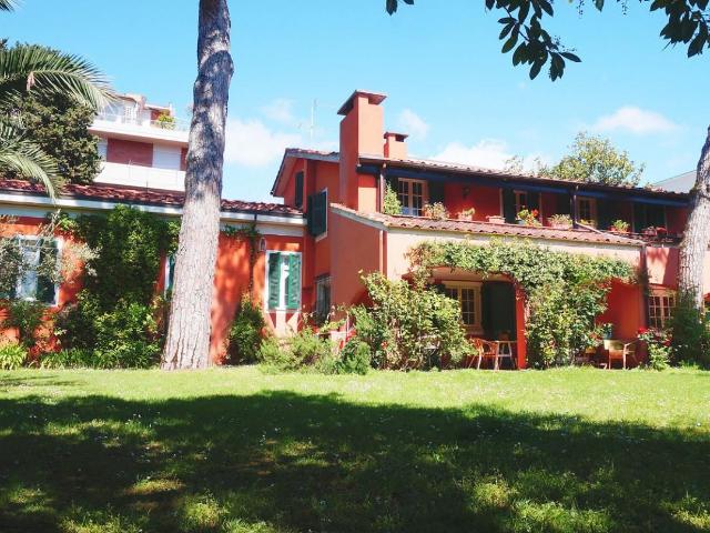 Villa in affitto Avenza, Carrara