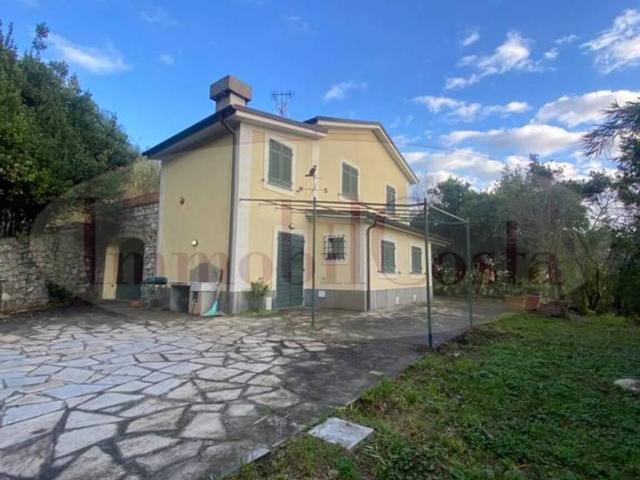 Villa in affitto a Cogorno GE