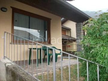 Villa in affitto a Colico via Vignolo No Number, giardino, posto auto, lavatrice TrovaCasa