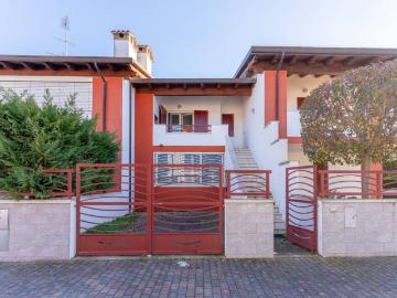 Villa Indipendente in affitto a Lidi Ferraresi - Giardino