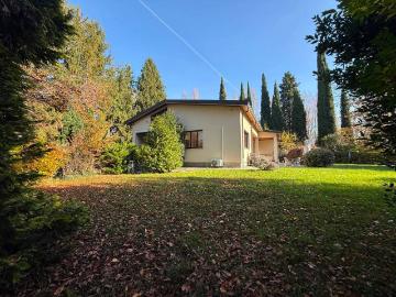 Villa in affitto a Como CO