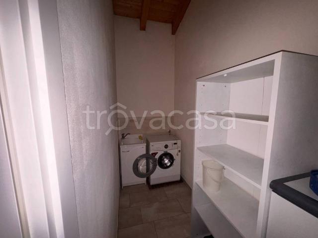 Villa in affitto a Concordia sulla Secchia piazza della Repubblica, arredato, giardino privato, box TrovaCasa