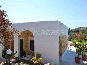 Villa in affitto a Corsano marina di Guardiola, arredato, giardino privato, vista mare TrovaCasa
