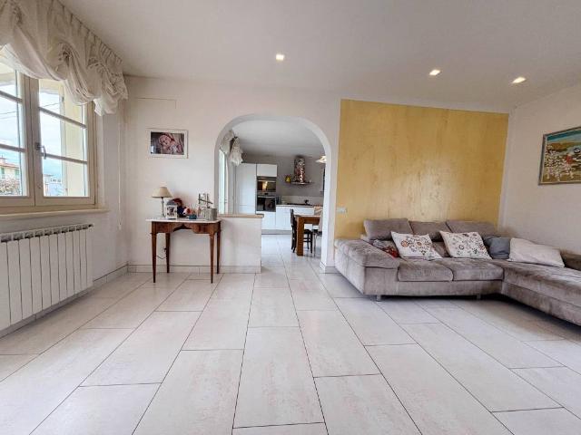Villa in affitto a Camaiore LU