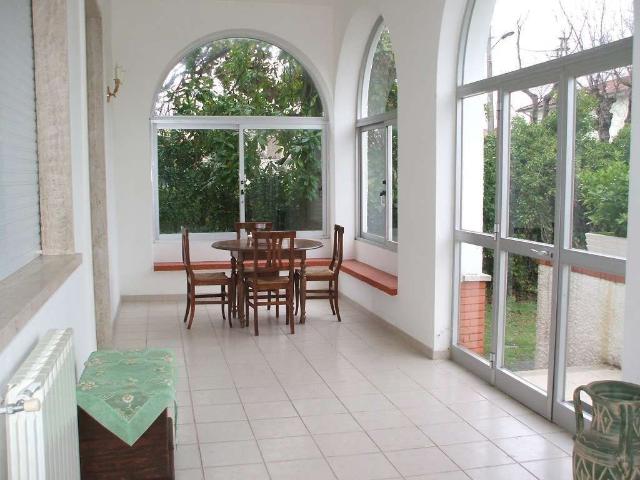 Villa in affitto a Camaiore TrovaCasa
