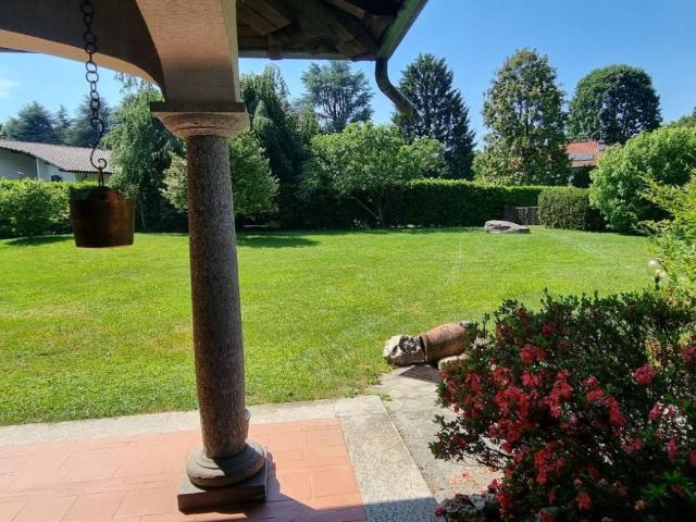 Villa in affitto a Cantù via Cascina Pelada, arredato, giardino privato, riscaldamento autonomo TrovaCasa