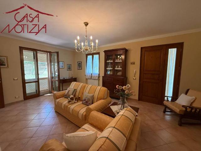 Villa in affitto a Capannori LU