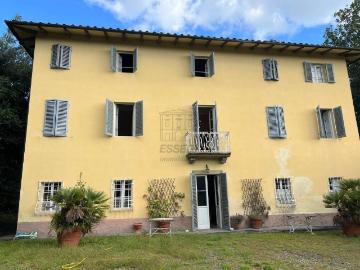 Villa in affitto a Capannori LU