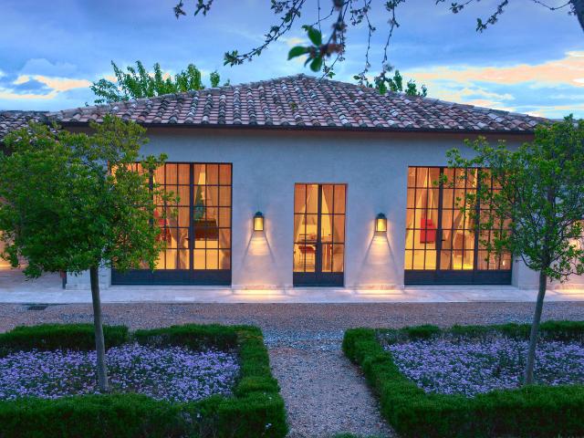 VILLA in AFFITTO a CAPALBIO di 12 vani